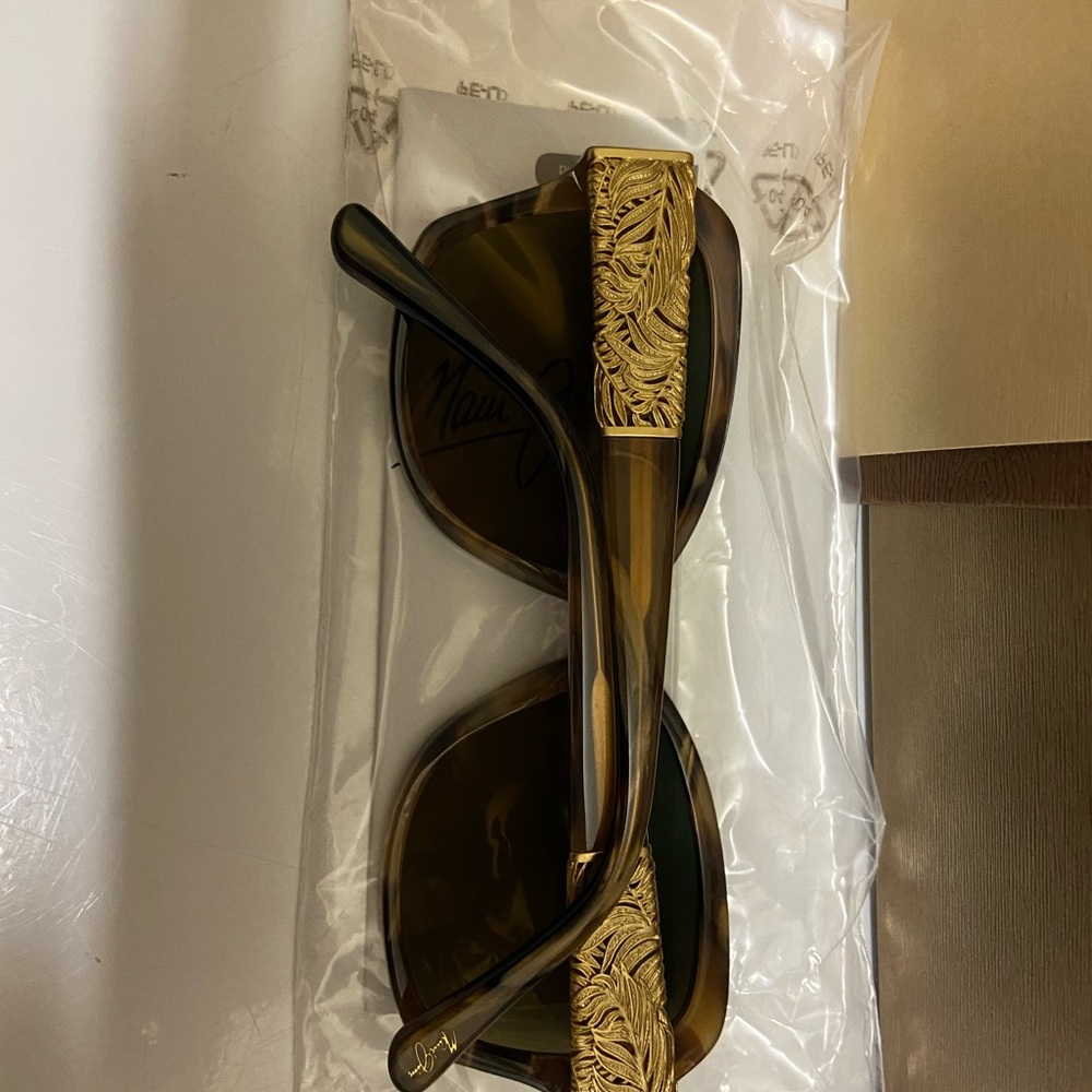 Brand new Maui Jim Swaying Palms Sunglasses